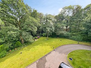 Gardens- click for photo gallery